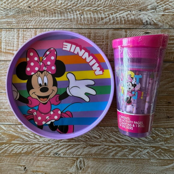 💖Minnie Mouse Plates & Travel Activity Cup💖 NWT - Picture 4 of 8